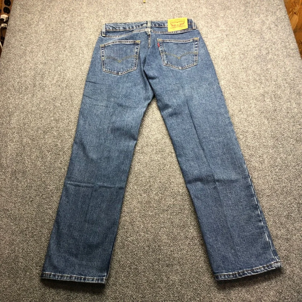 Levis 505 Regular Fit Straight Leg Jeans Mens 30x32 Medium Wash Blue Denim